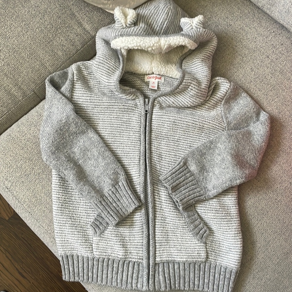 Cat and Jack boys 5T zip up sweater with bear ears on hood. Great condition!